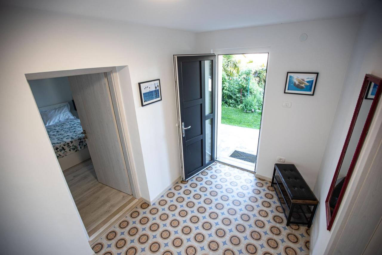 Aloha Apartments Копер Екстериор снимка